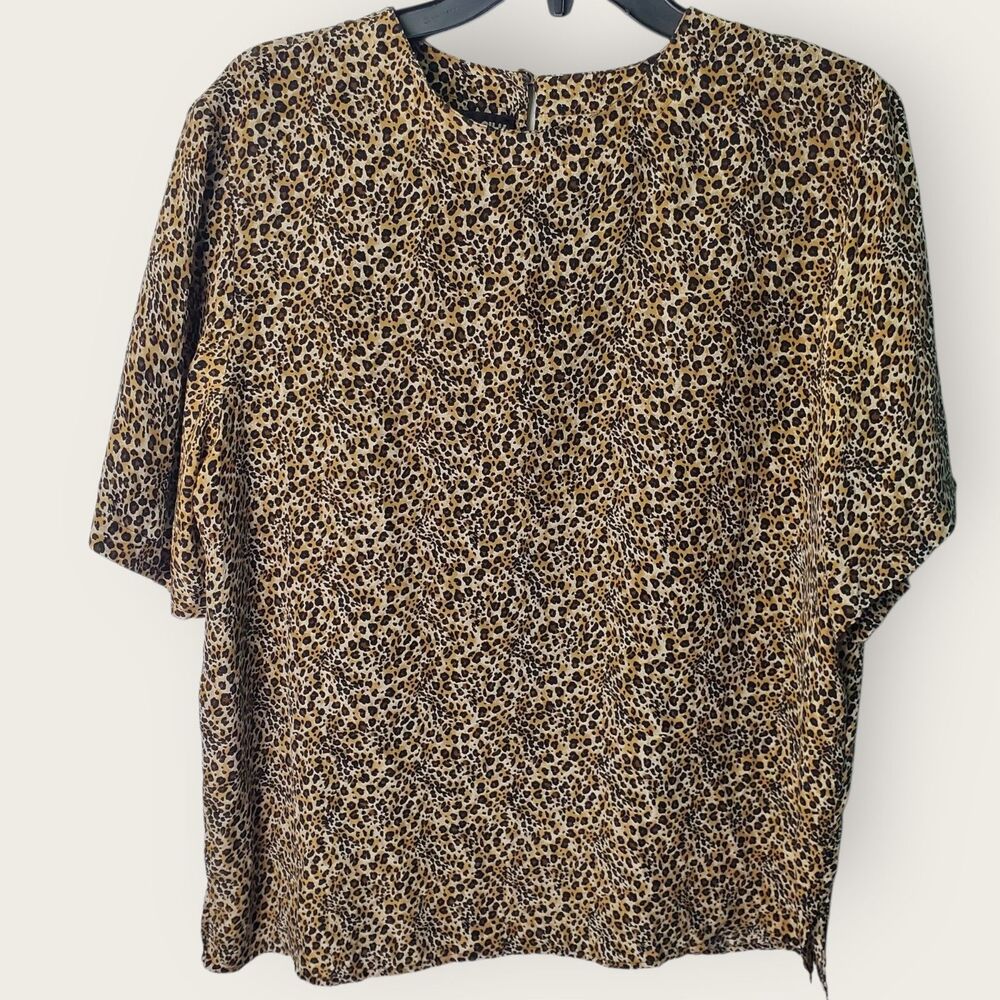 Vintage Silk Leopard Print Short Sleeve Top Button Back Size Large
